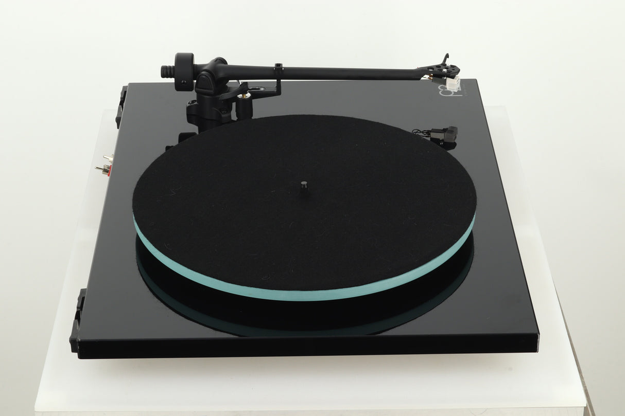 Rega Planar 2 Turntable - Black