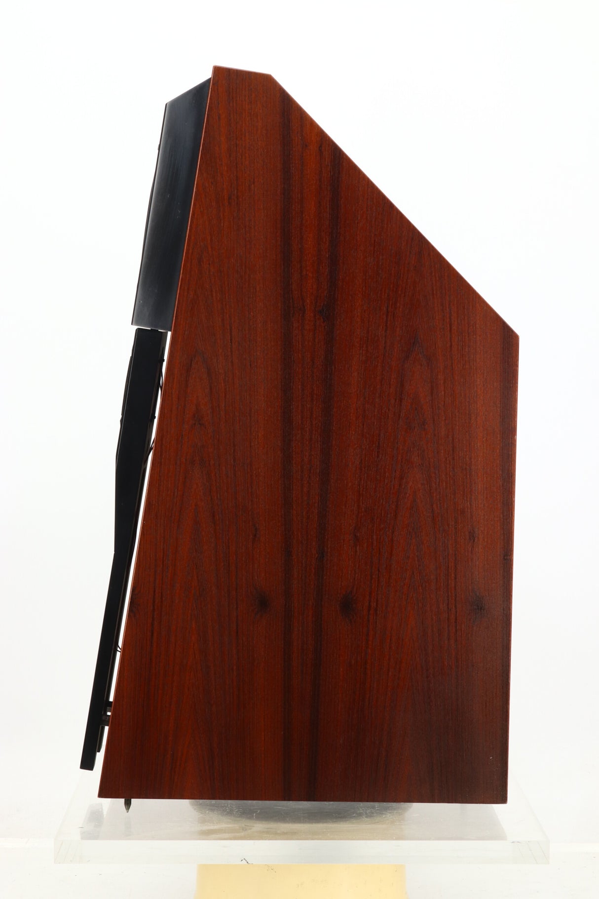 Roksan Ojan 3 Floorstanding Speakers - Rosewood