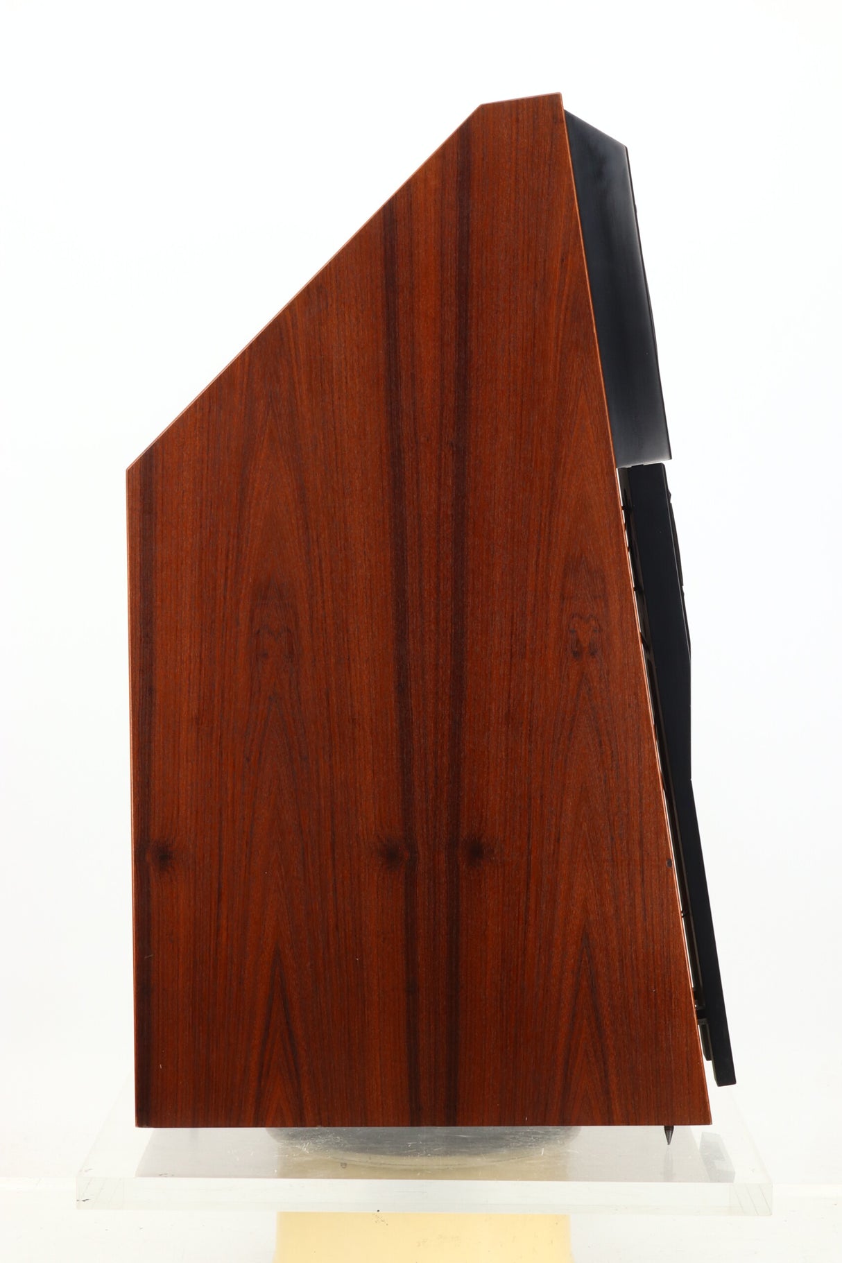 Roksan Ojan 3 Floorstanding Speakers - Rosewood