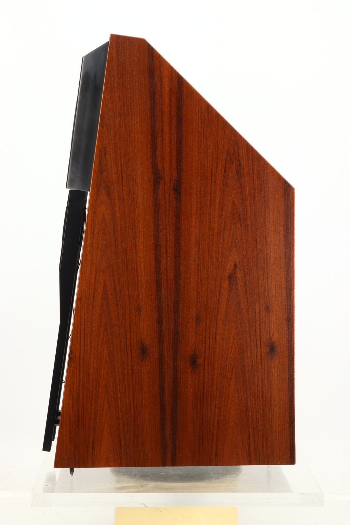 Roksan Ojan 3 Floorstanding Speakers - Rosewood