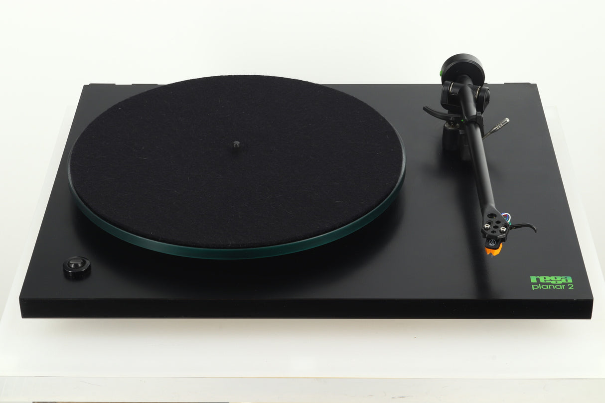 Rega Planar 2 Turntable / Audio Technica VM95EN Cartridge