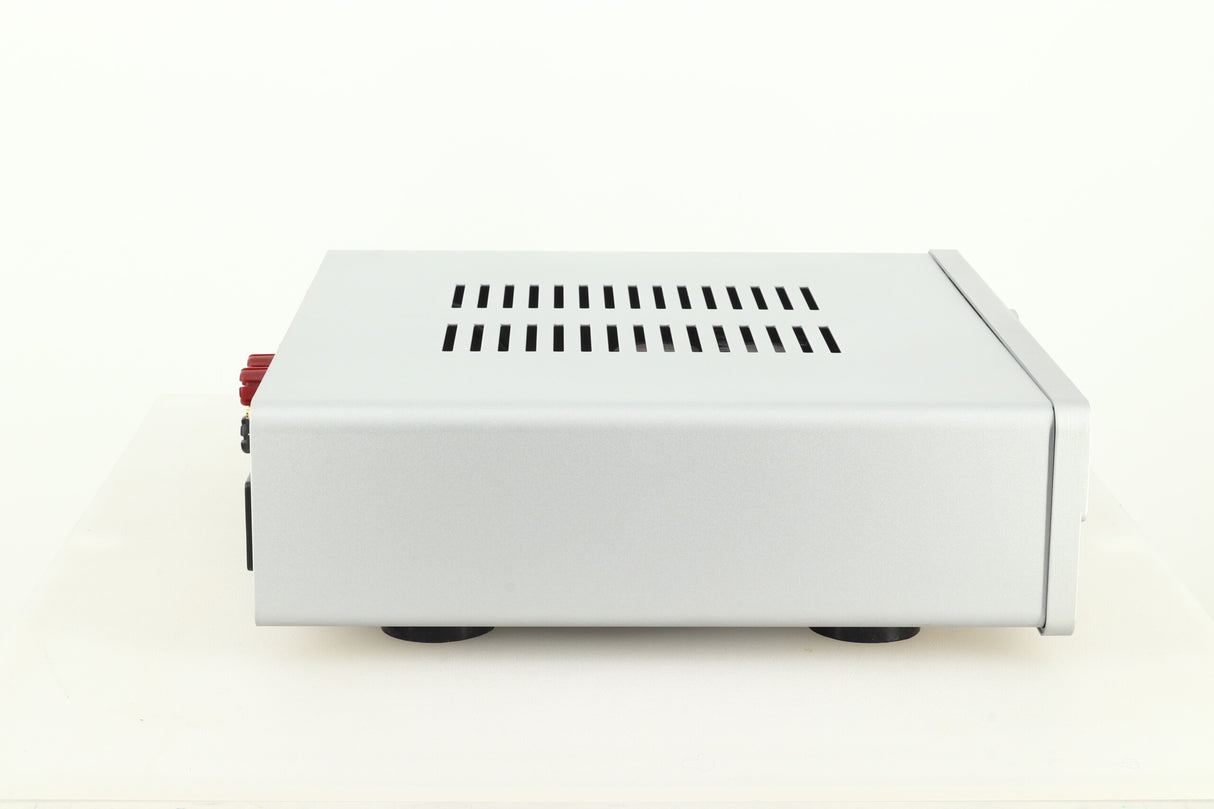 Quad Vena II Play Integrated Amplifier - Silver