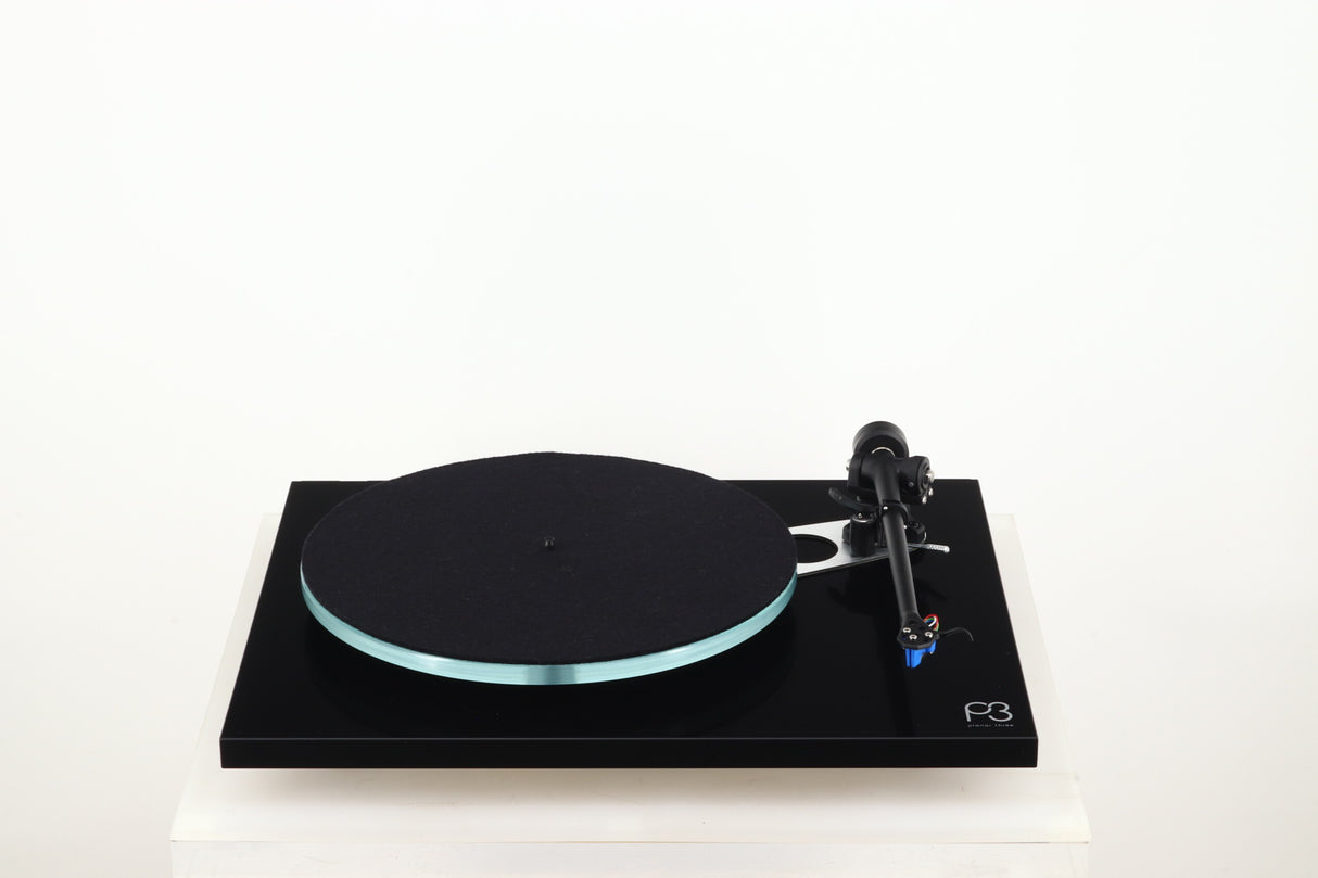 Rega Planar 3 Turntable - Black / Elys Cartridge