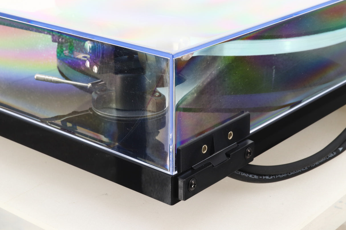 Rega Planar 3 Turntable - Black / Elys Cartridge