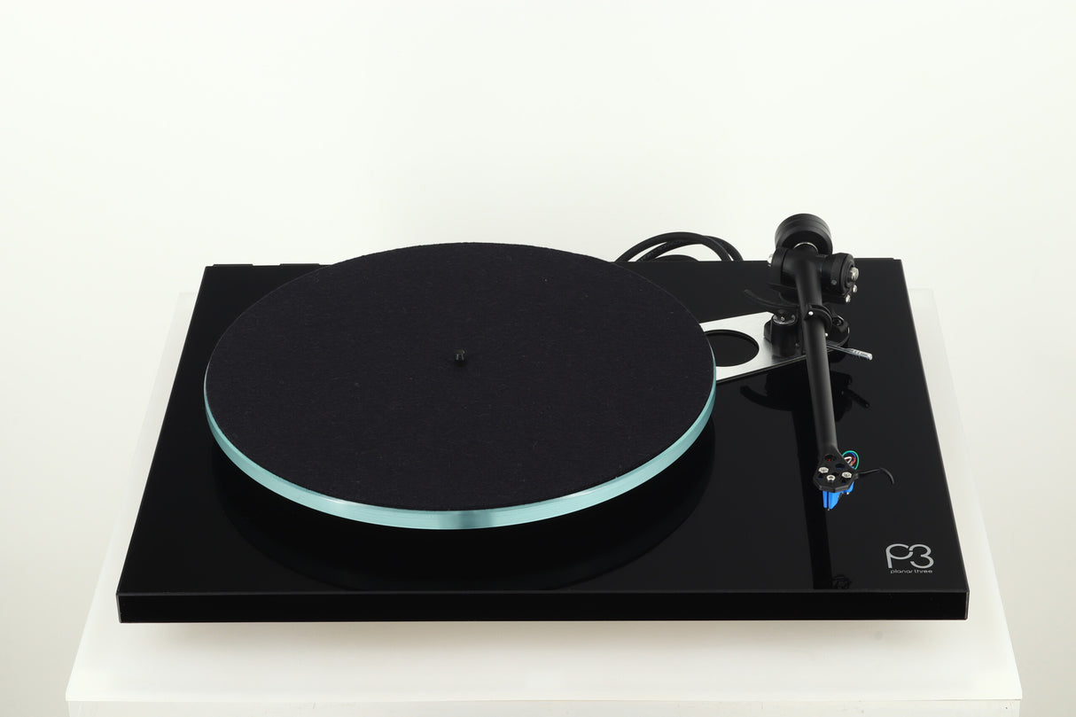 Rega Planar 3 Turntable / Elys 2 Cartridge - Black