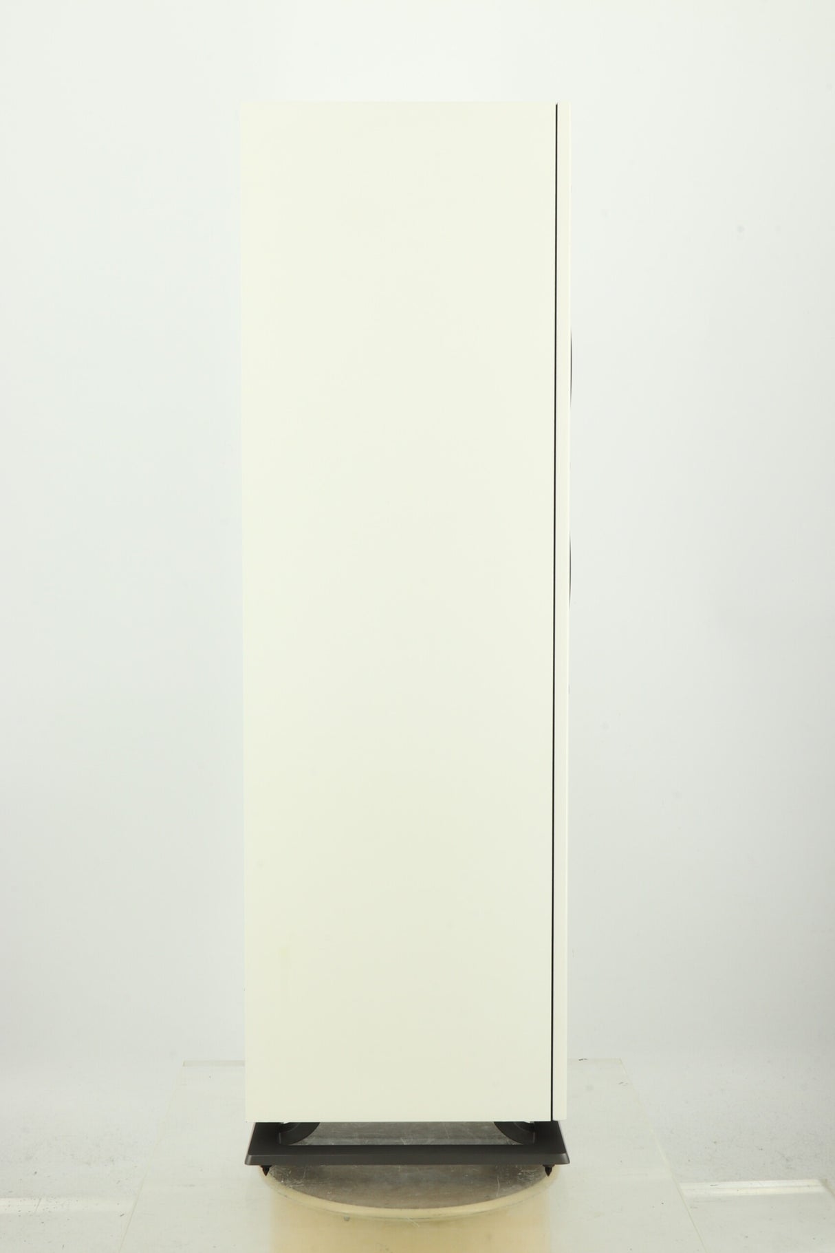 Dali Oberon 5 Floorstanding Speakers - White
