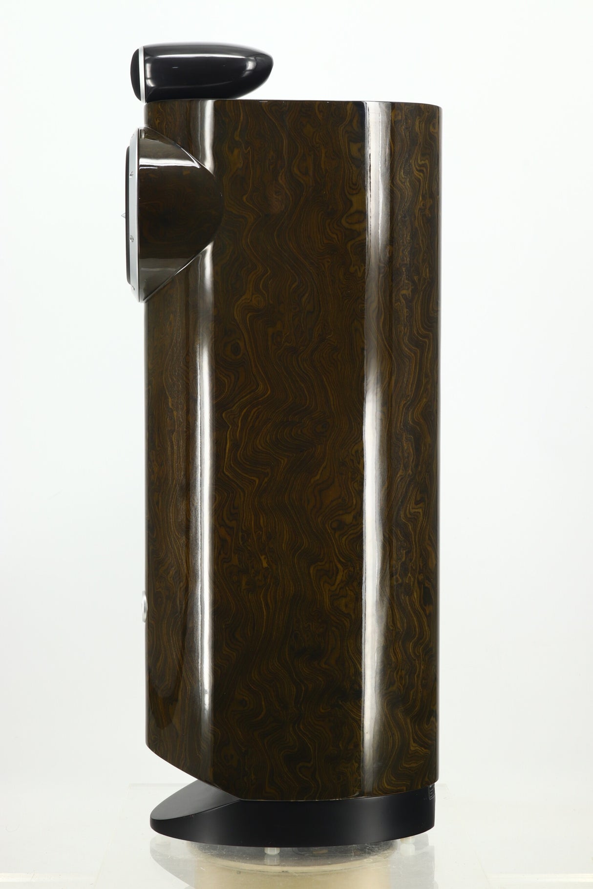 B&W Signature Diamond Floorstanding Speakers