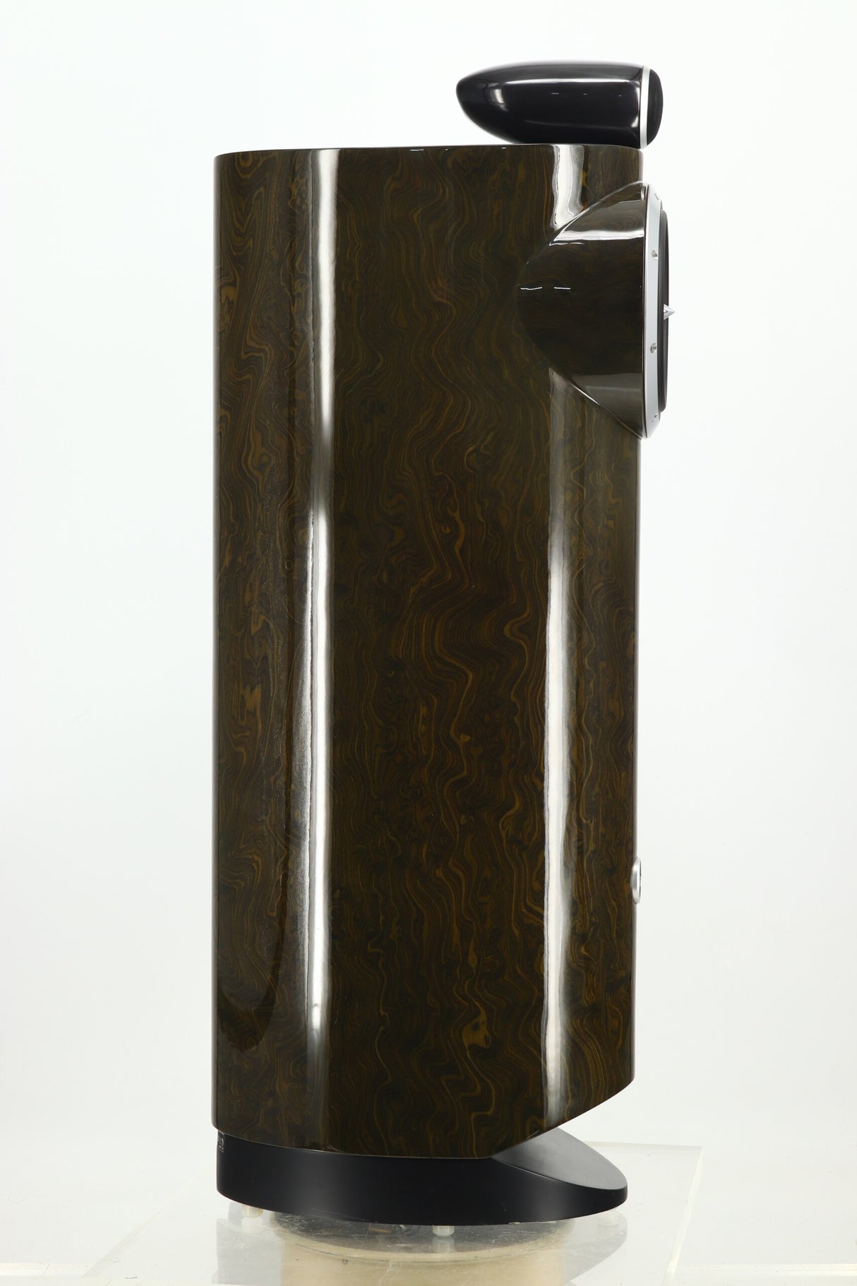 B&W Signature Diamond Floorstanding Speakers