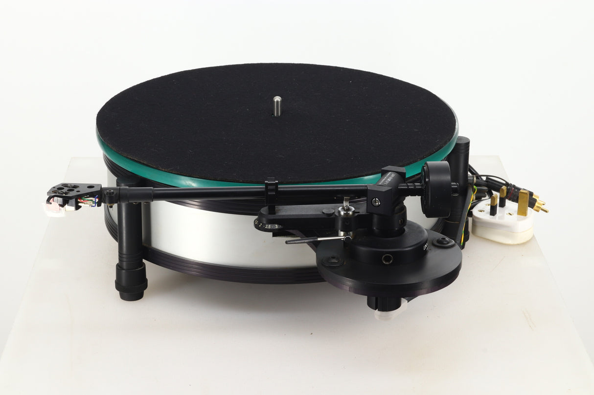 Systemdek II Turntable / Linn Basik LVX Tonearm