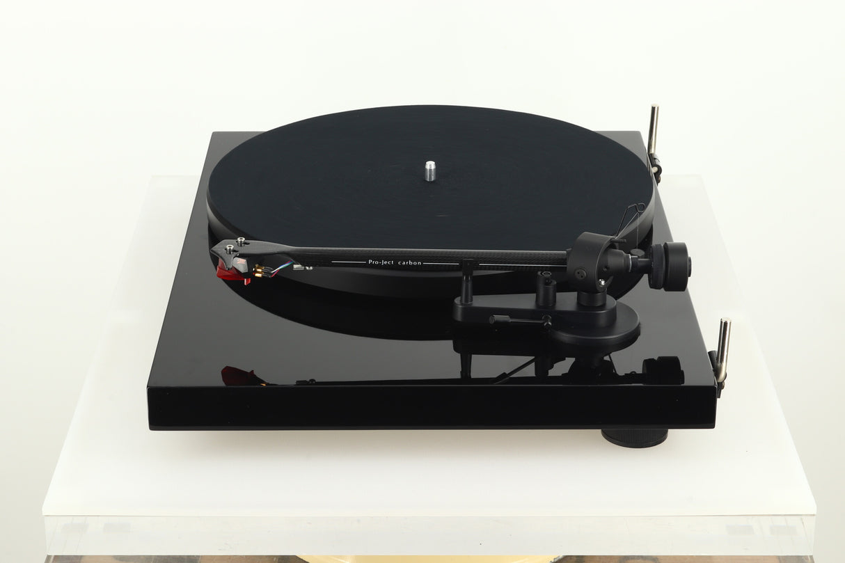 Pro-Ject Debut Carbon DC Turntable - Piano Black / Ortofon 2M Red Cartridge