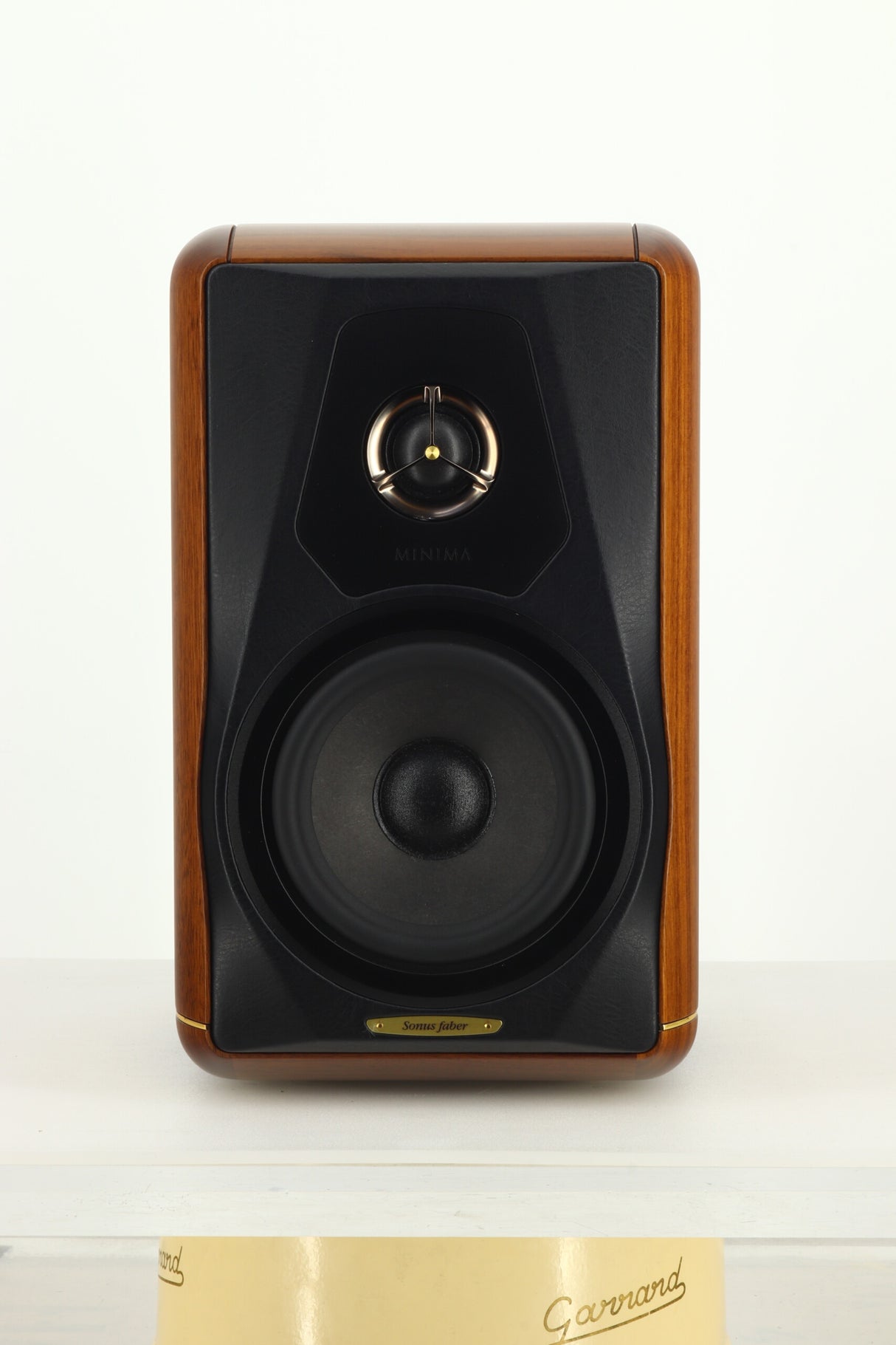 Sonus Faber Minima Amator II Standmount Speakers - Walnut