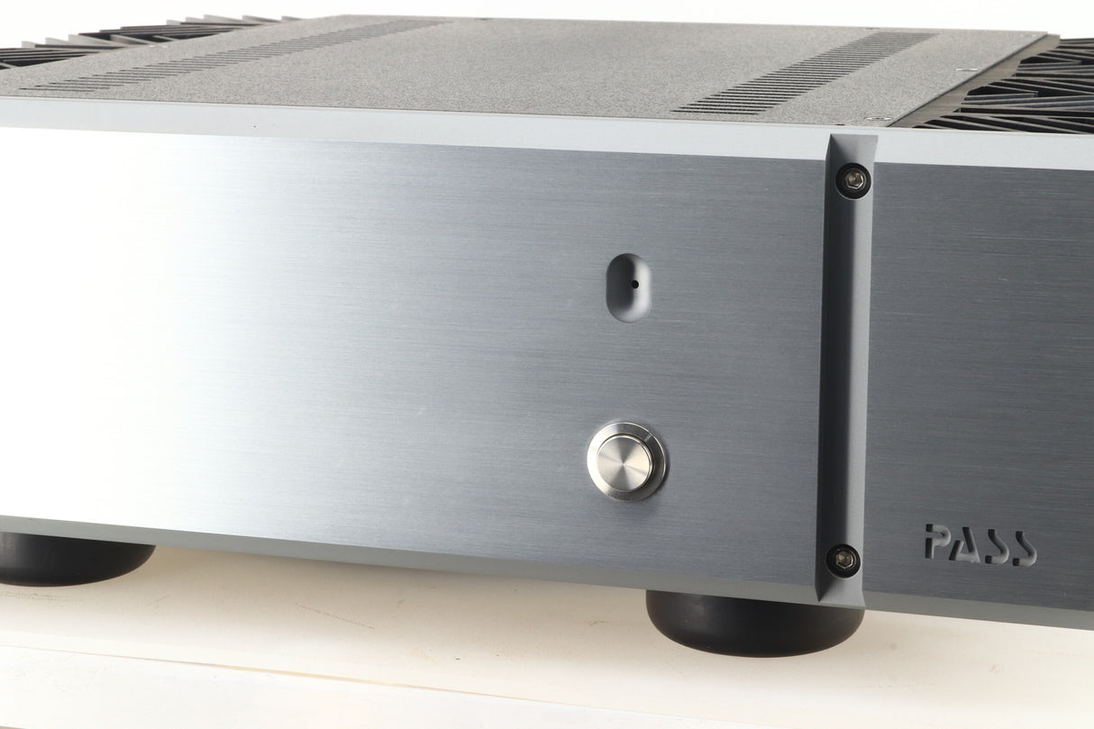 Pass Labs XA25 Power Amplifier - Silver