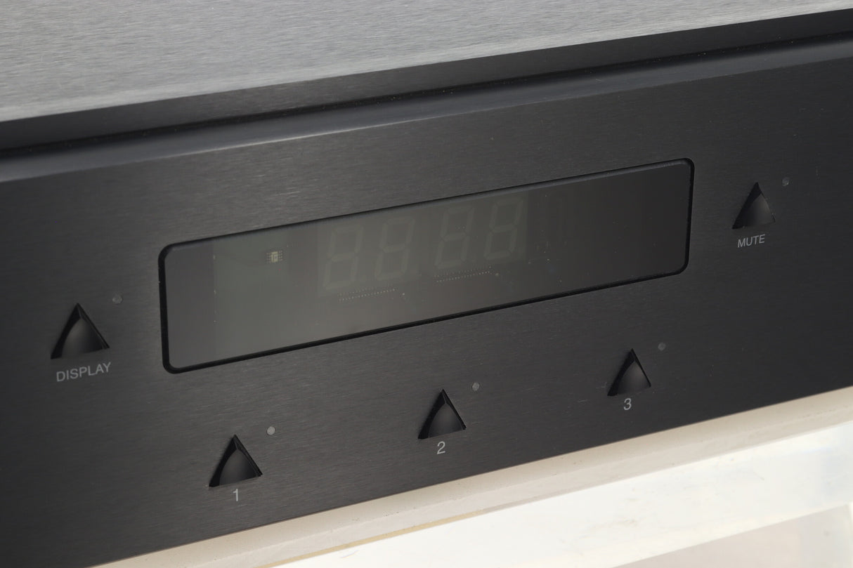 Aesthetix Rhea Valve Phonostage