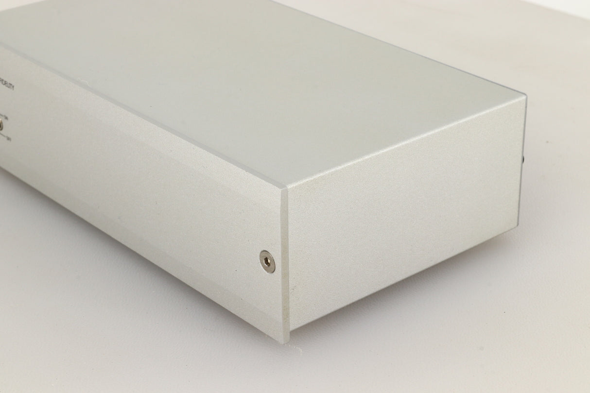 Musical Fidelity V90 LPS Phonostage - Silver