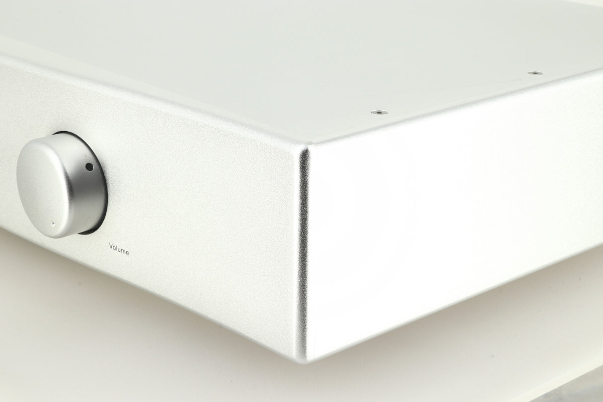 Hegel P20 Pre Amplifier - Silver