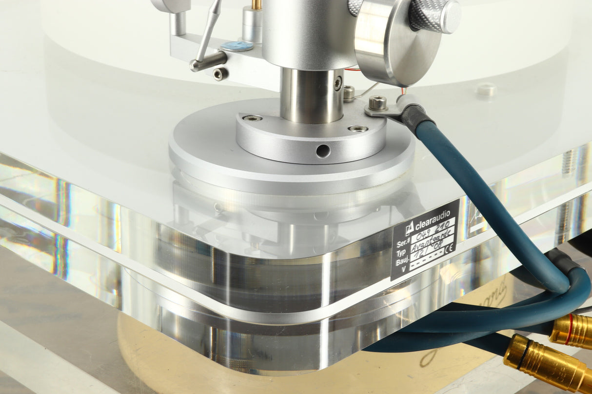 Clearaudio Avantgarde Turntable / Unify Tonearm