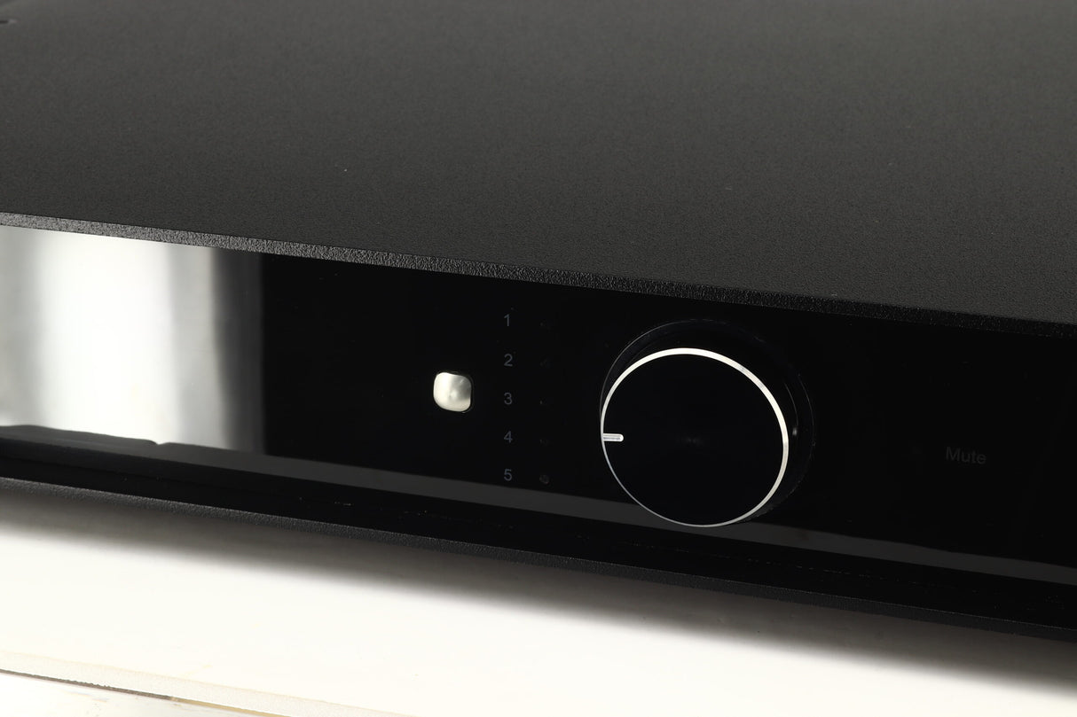 Rega Elex-R Integrated Amplifier