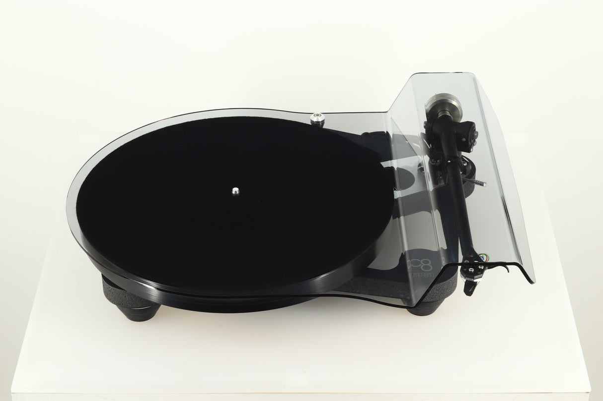 Rega Planar 8 Turntable / Apheta 3 MC Cartridge - Black