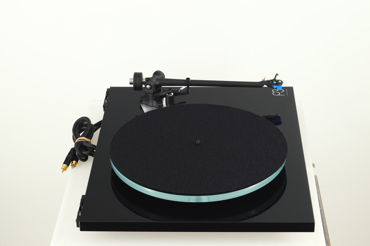 Rega Planar 3 Turntable / Elys 2 Cartridge - Black