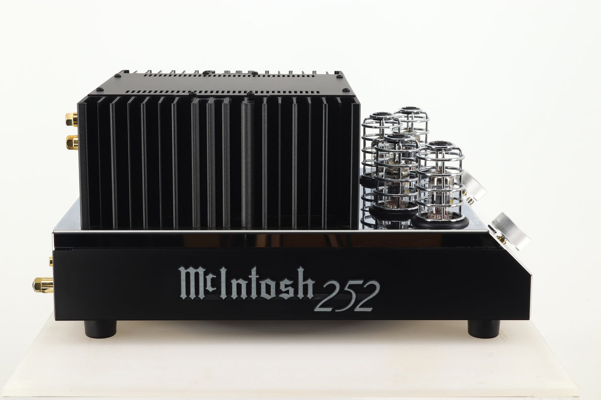 McIntosh MA252 Integrated Amplifier