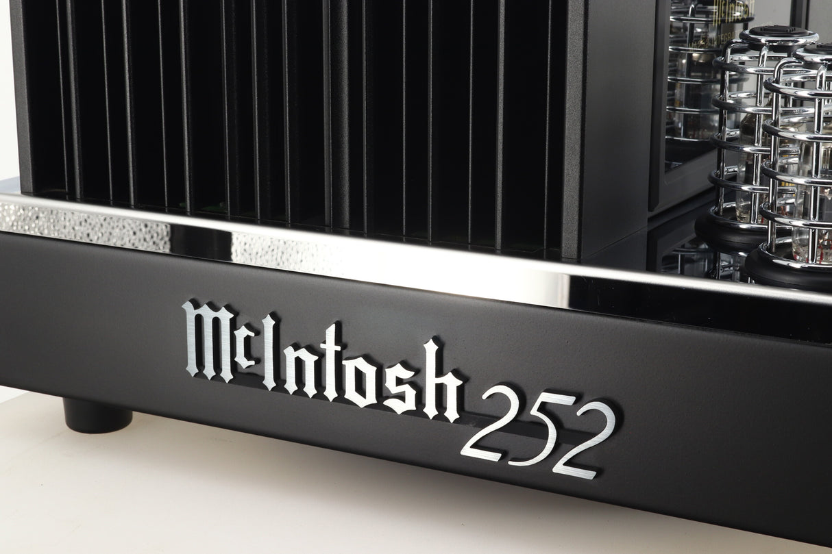 McIntosh MA252 Integrated Amplifier