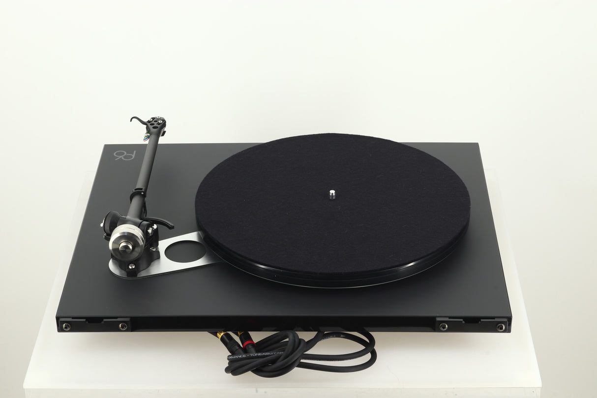Rega Planar 6 Turntable / Ania Cartridge - Black