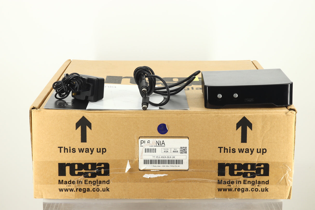 Rega Planar 6 Turntable / Ania Cartridge - Black