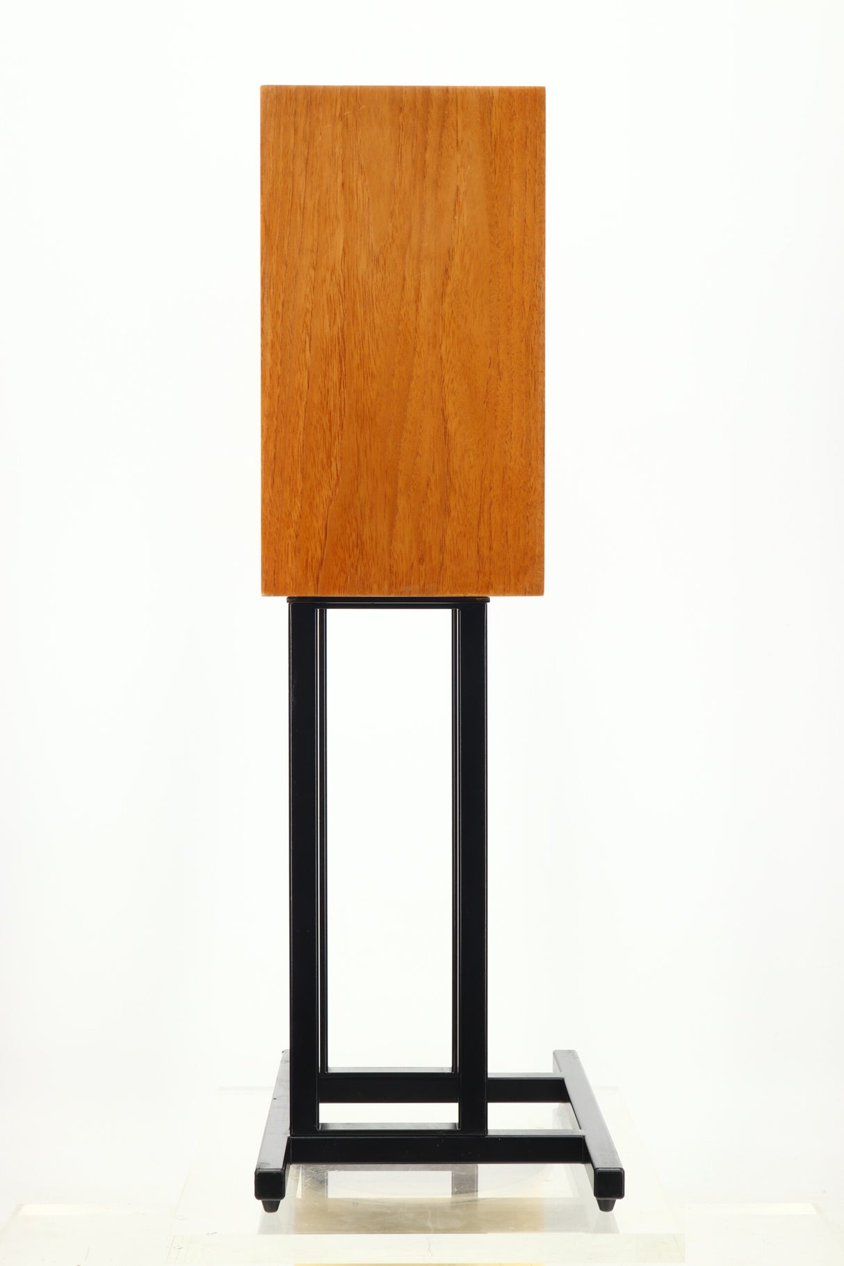 Linn Isobarik Sara Loudspeakers - Cherry & Stands