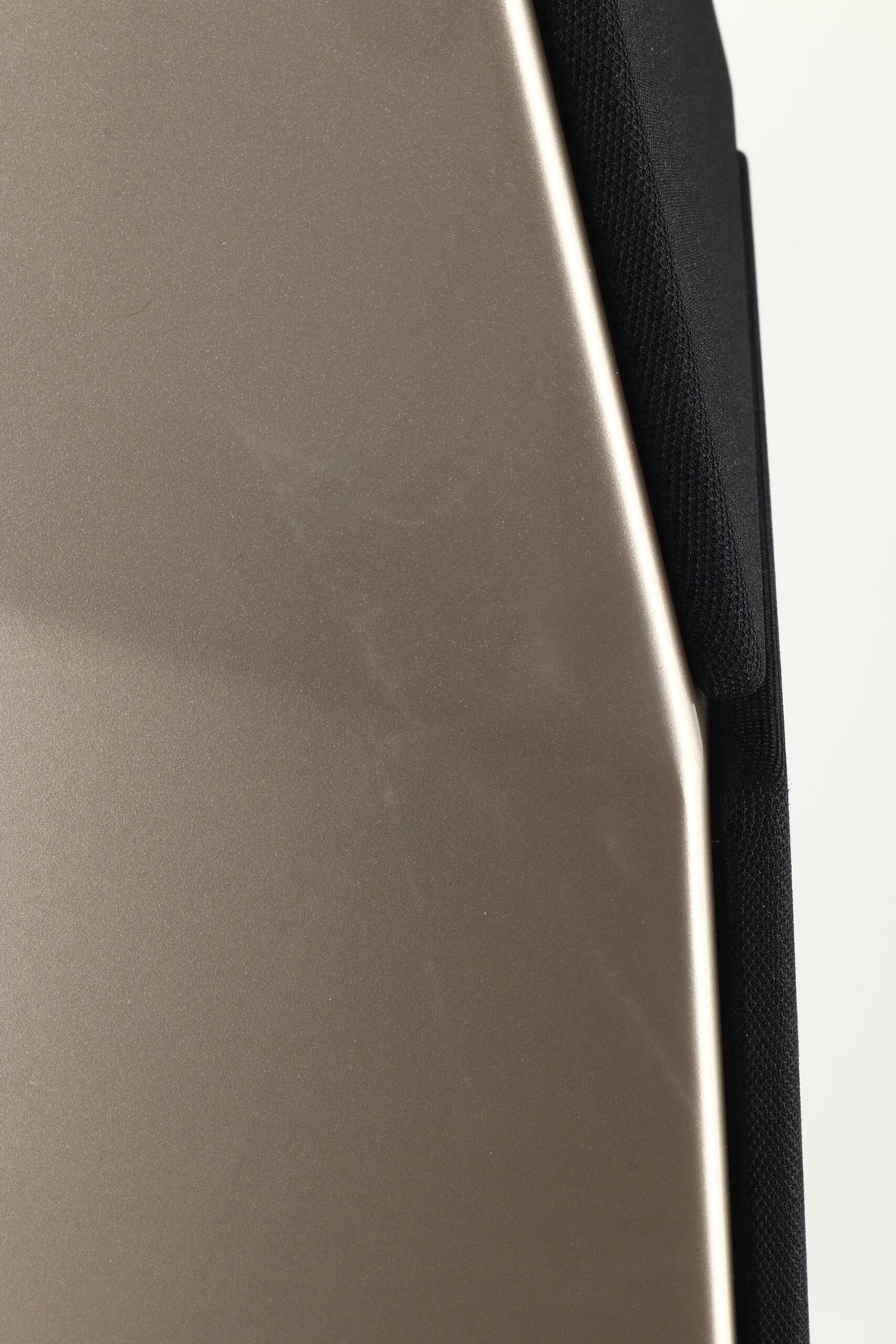 Wilson Audio Yvette Floorstanding Speakers - Desert Silver