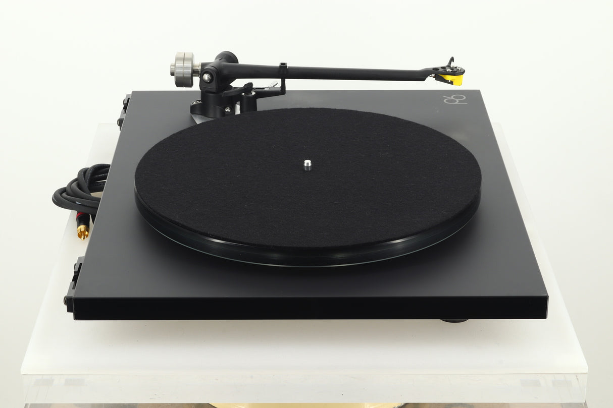 Rega Planar 6 Turntable - Black / Exact Cartridge
