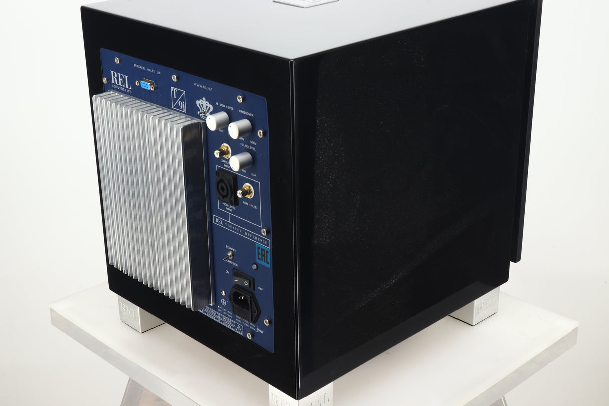 REL T9i Subwoofer - Piano Black