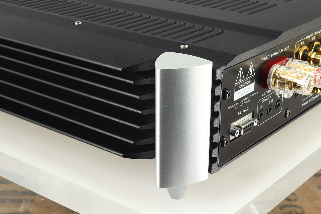 Moon by Sim Audio 600i V2 Integrated Amplifier - Two Tone