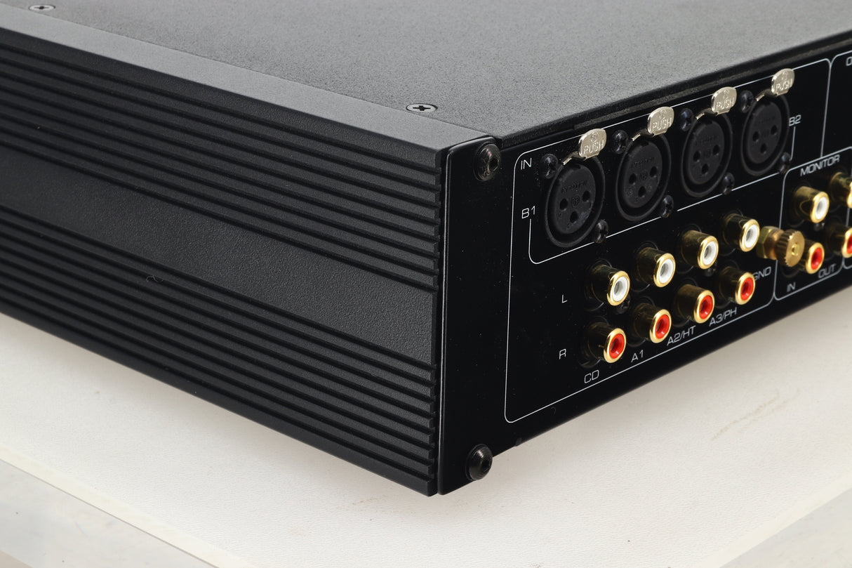 Moon by SimAudio Neo 350P Pre Amplifier - Black
