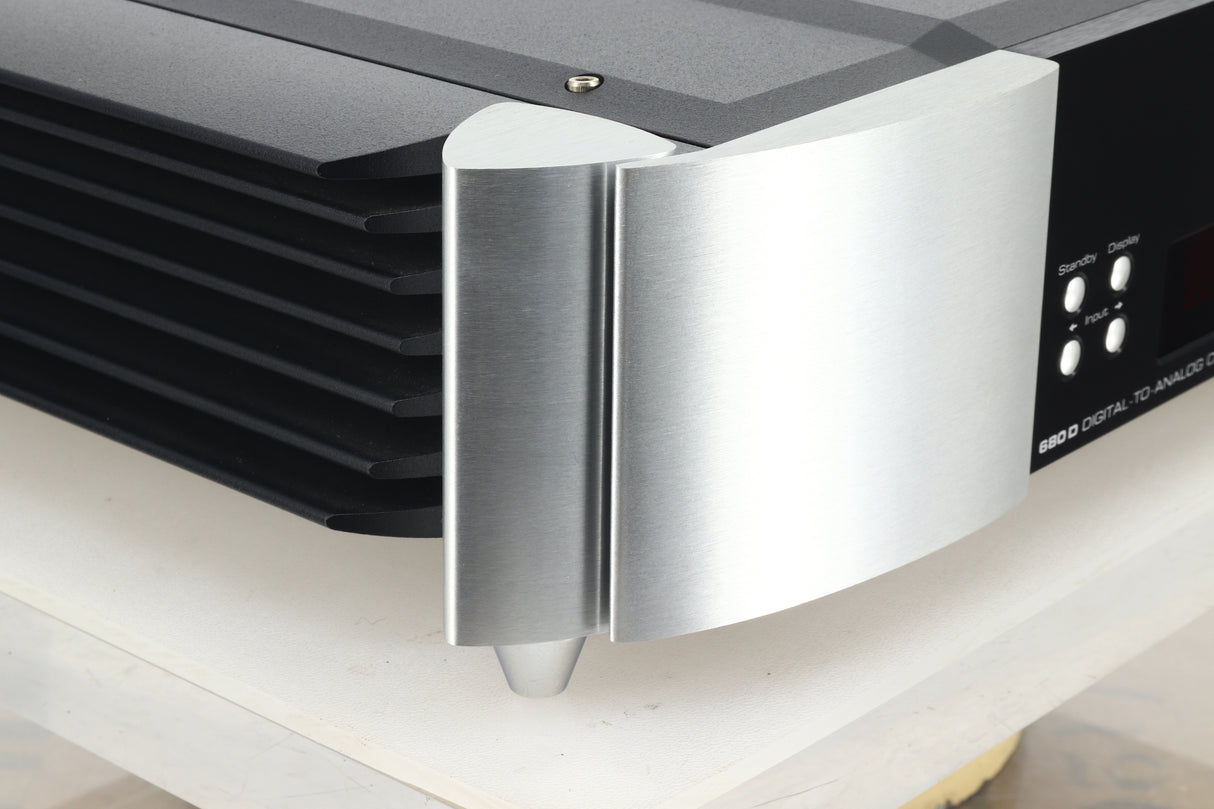 Moon by SimAudio 680D Streaming DAC - Black/Silver