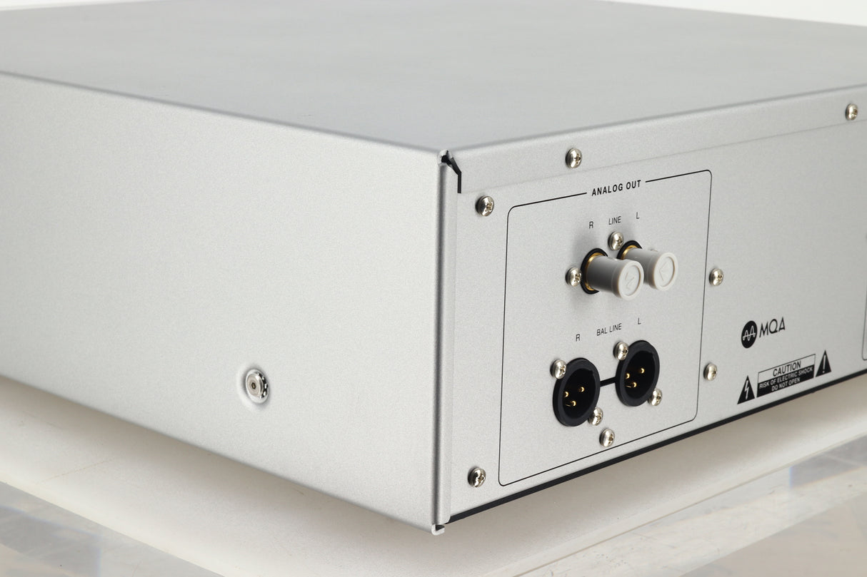 Luxman D-03X CD Player - Aluminium Silver