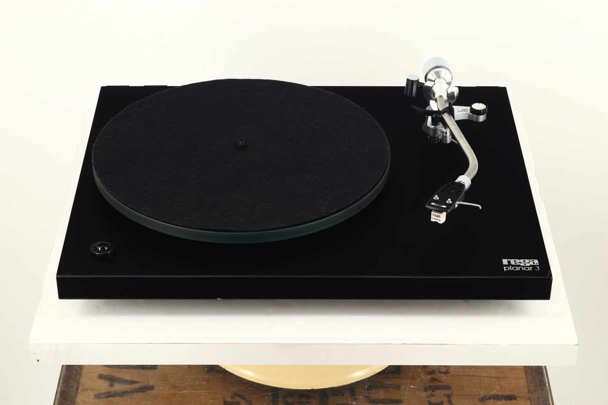 Rega Planar 3 Turntable (with 24V Upgrade)