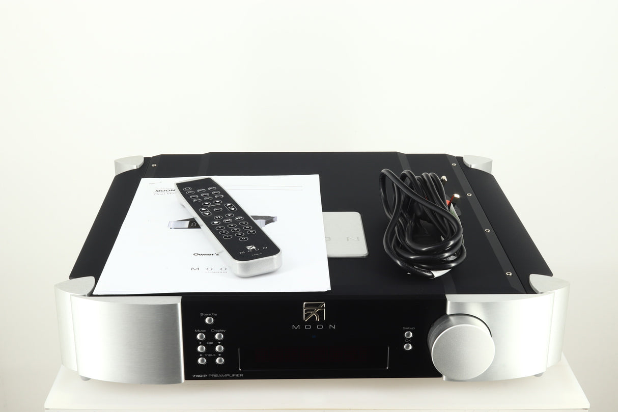 Moon 740P Pre Amplifier - Two Tone