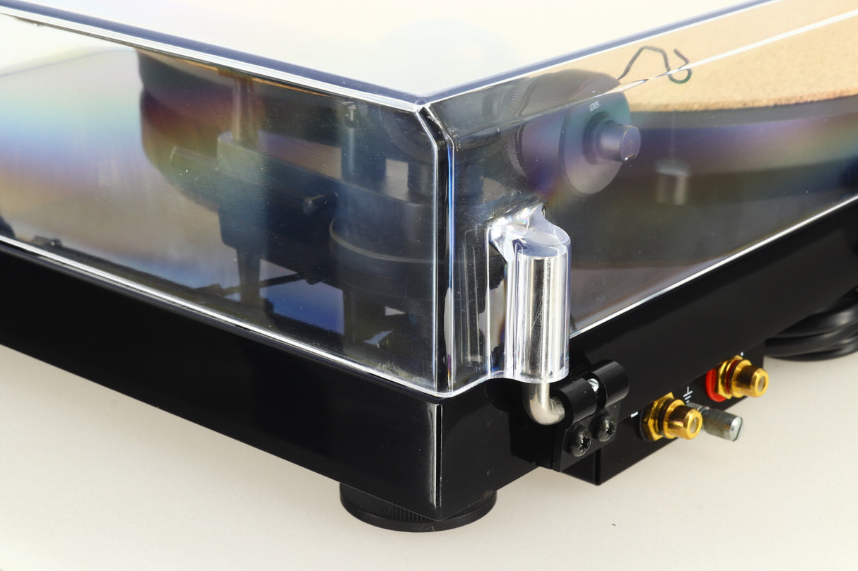 Pro-Ject Debut Carbon Turntable - Black