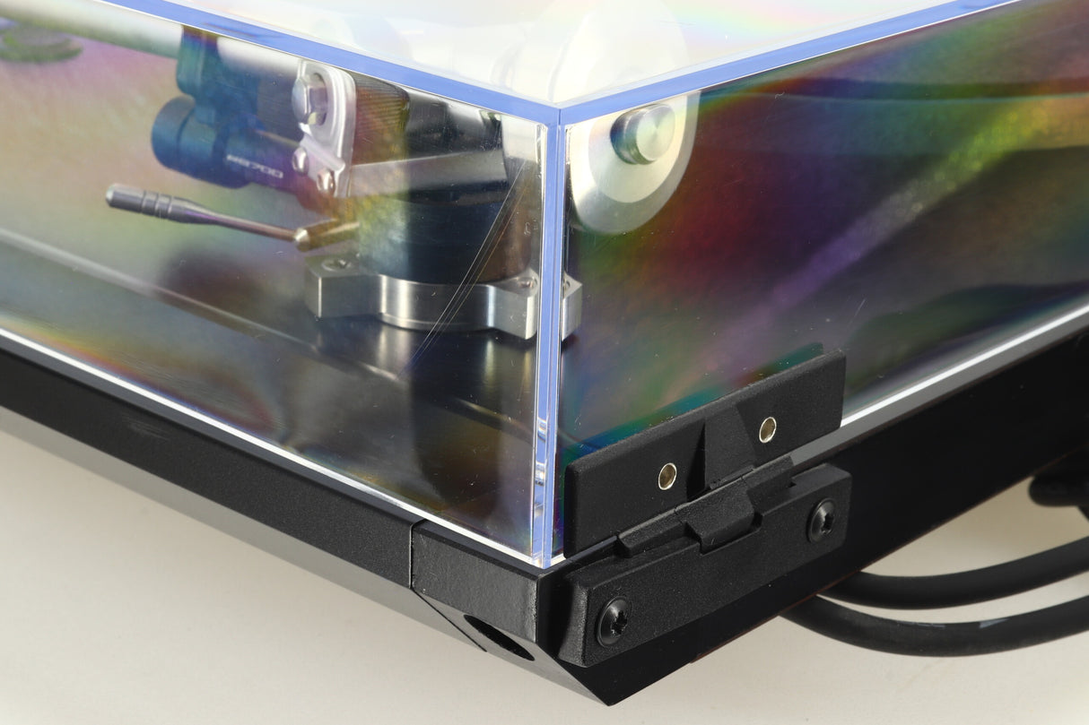 Rega P5 Turntable - Black / TTPSU Power Supply / Dynavector 10x5 Cartridge