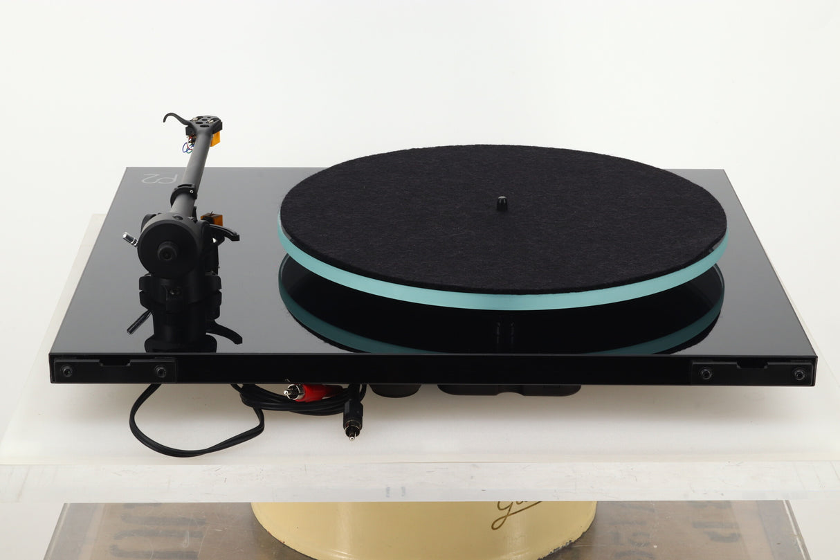 Rega Planar 2 Turntable / Nagaoka MP110 Cartridge - Gloss Black