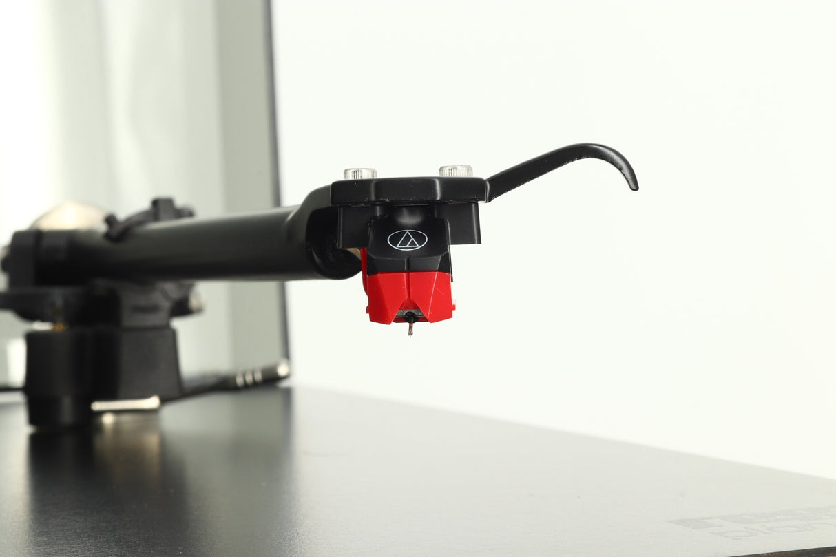 Rega Planar 3 Turntable / AT-VM95ML Cartridge