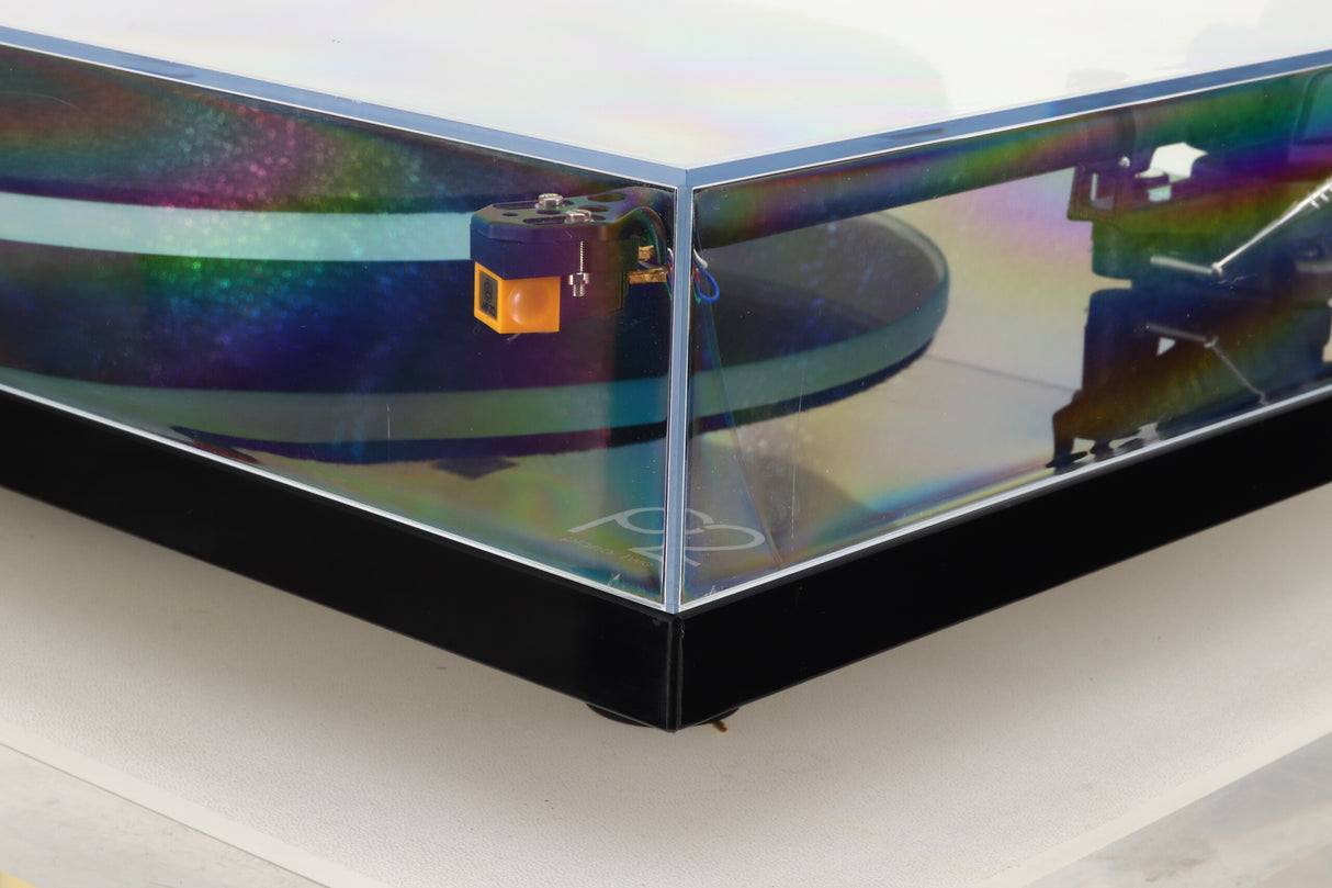 Rega Planar 2 Turntable / Nagaoka MP110 Cartridge - Gloss Black