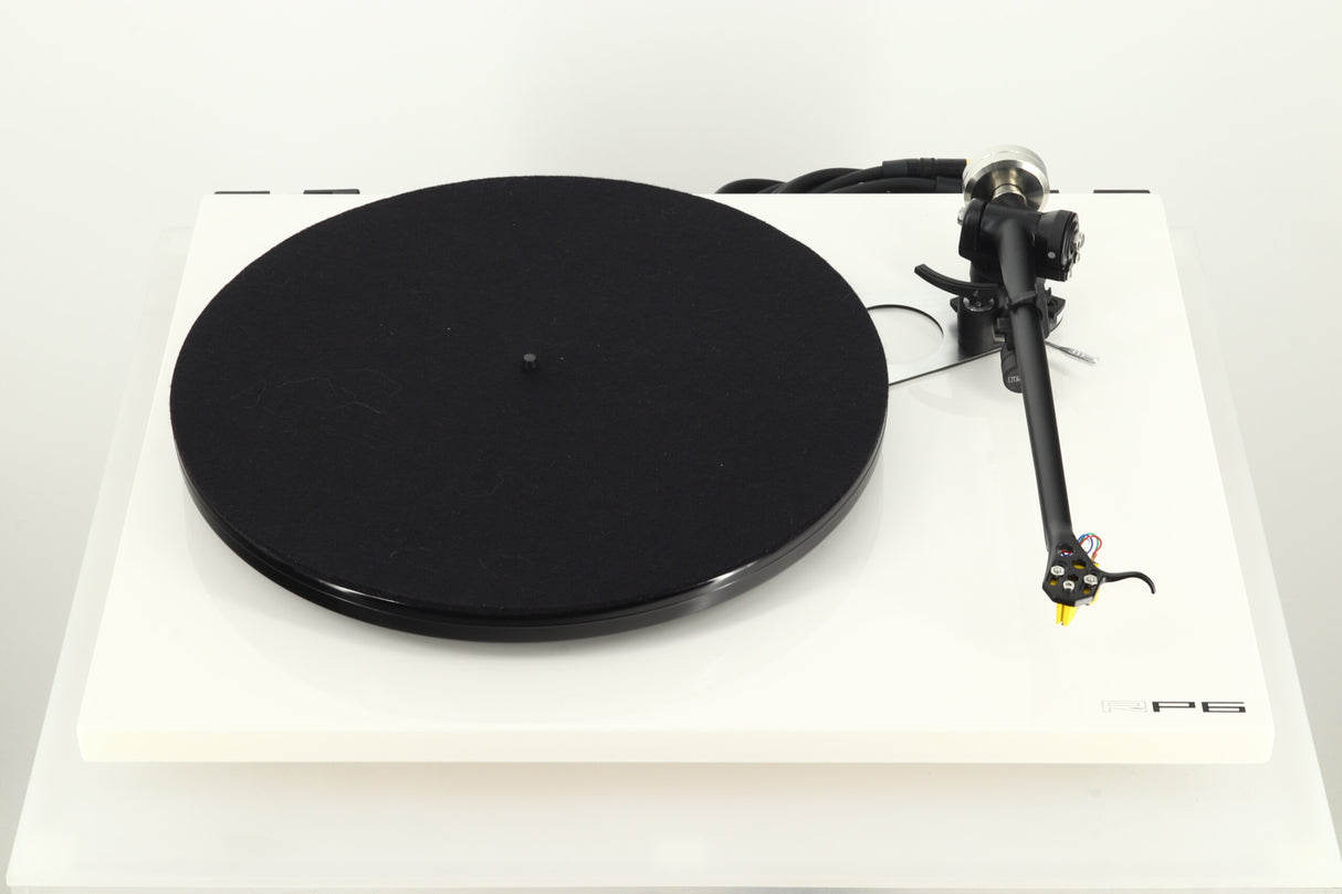 Rega RP6 Turntable - White / Exact Cartridge