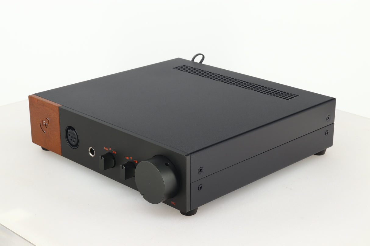 Ferrum OOR Headphone Amplifier