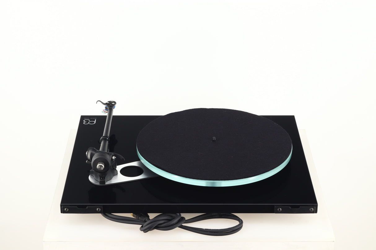 Rega Planar 3 Turntable - Black / Elys Cartridge