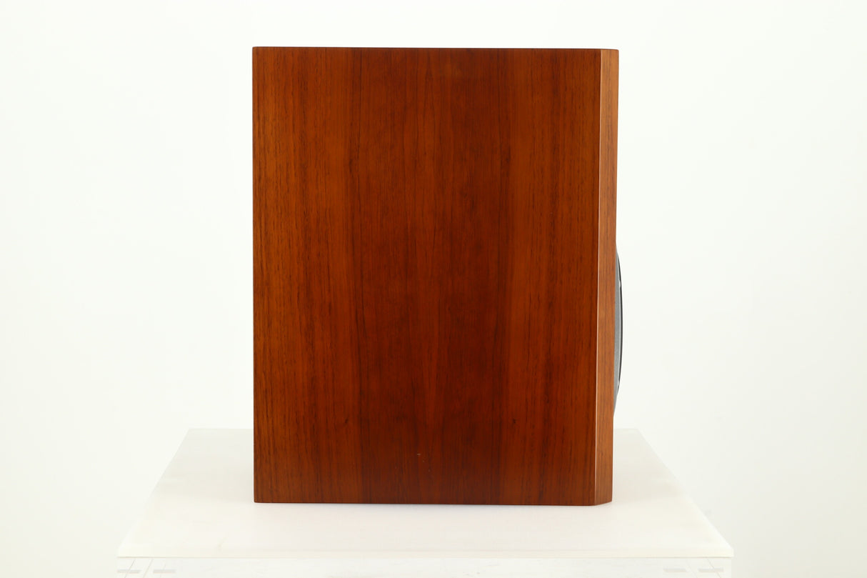 Dynaudio Focus 160 Standmount Speakers - Walnut