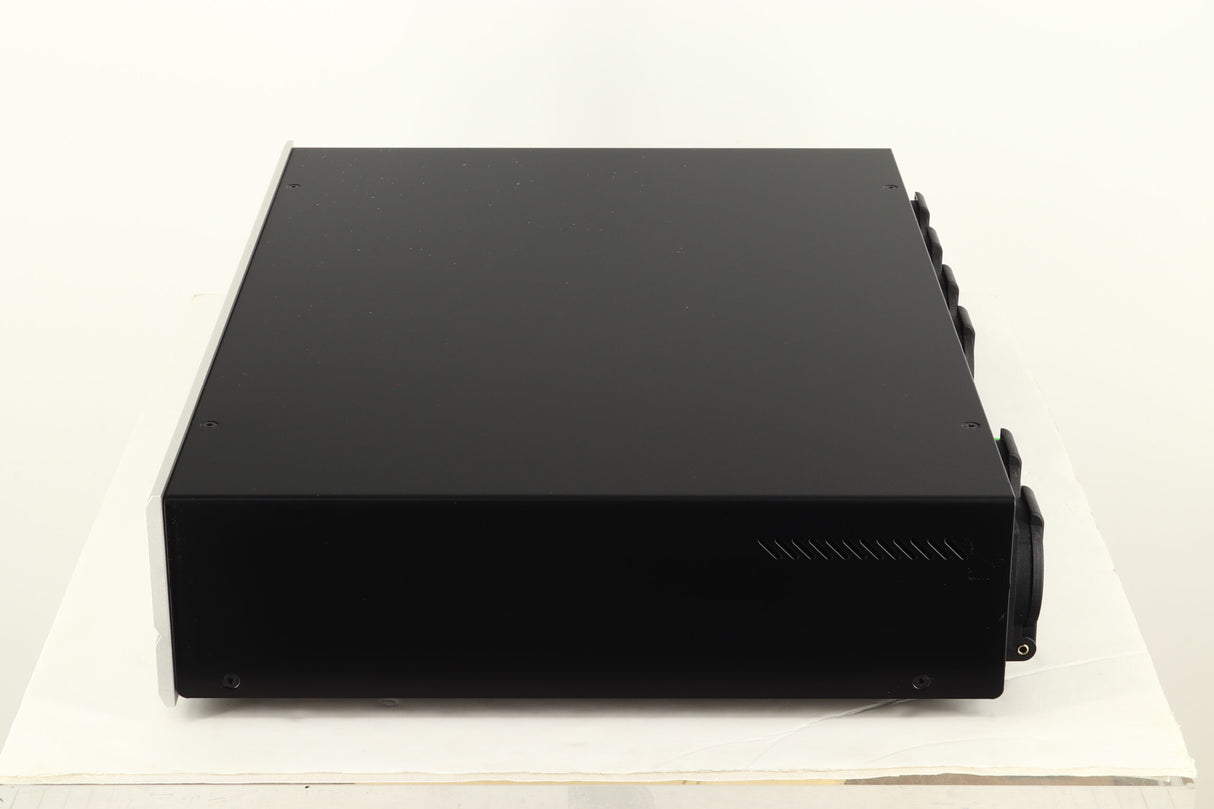 ISOL-8 Minisub Wave Mains Conditioner - Silver