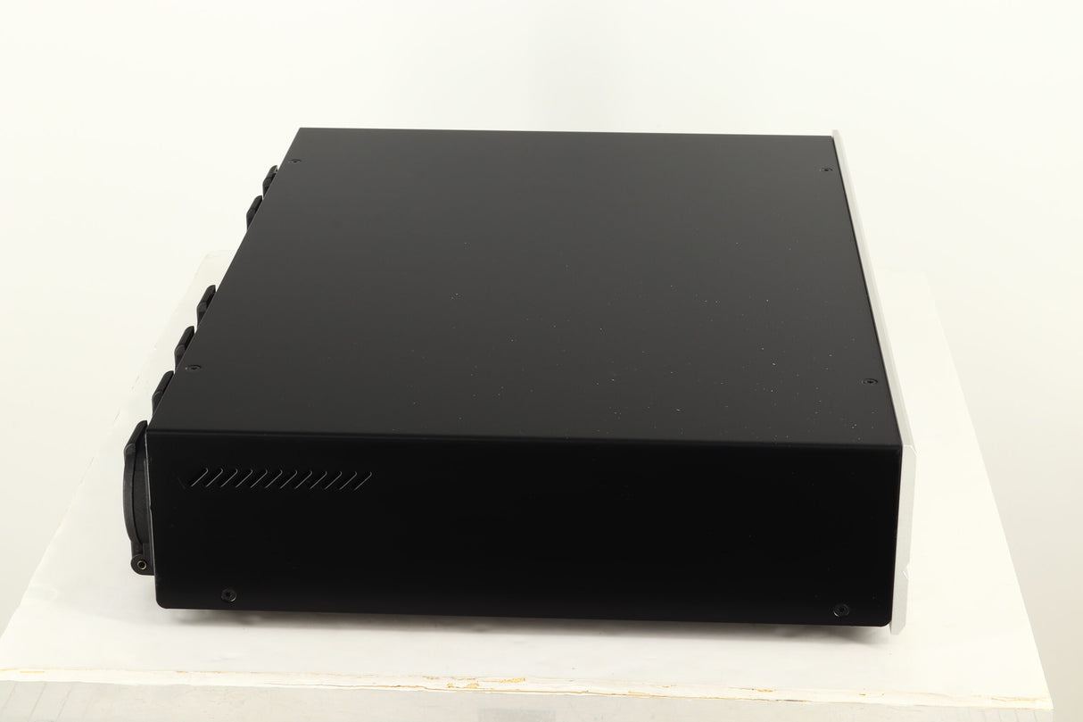 ISOL-8 Minisub Wave Mains Conditioner - Silver