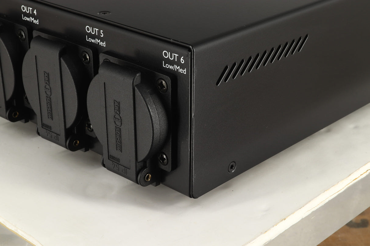 ISOL-8 Minisub Wave Mains Conditioner - Silver