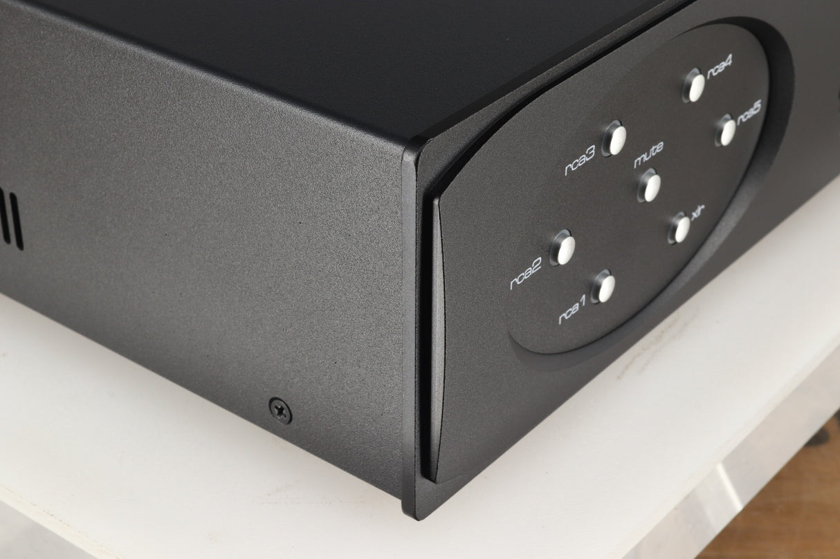 Astin Trew AT2-2100 Integrated Amplifier - Black